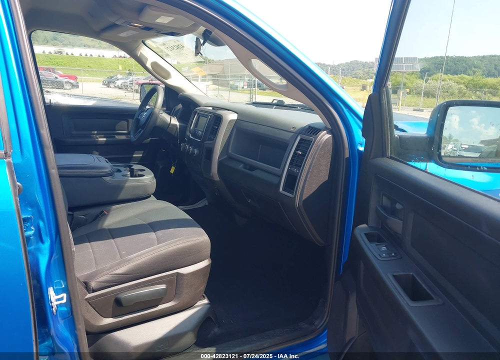 2019 RAM 1500 VIN: 1C6RR7KTXKS638672