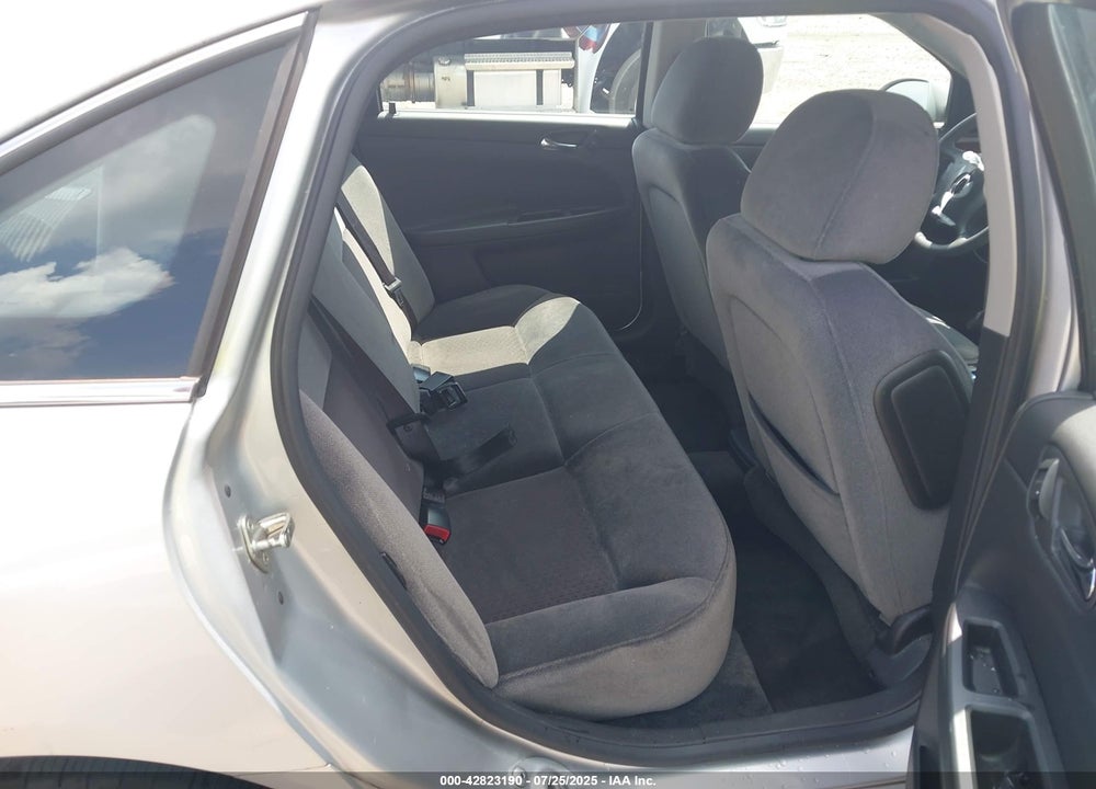 2011 CHEVROLET IMPALA VIN: 2G1WA5EK7B1103818