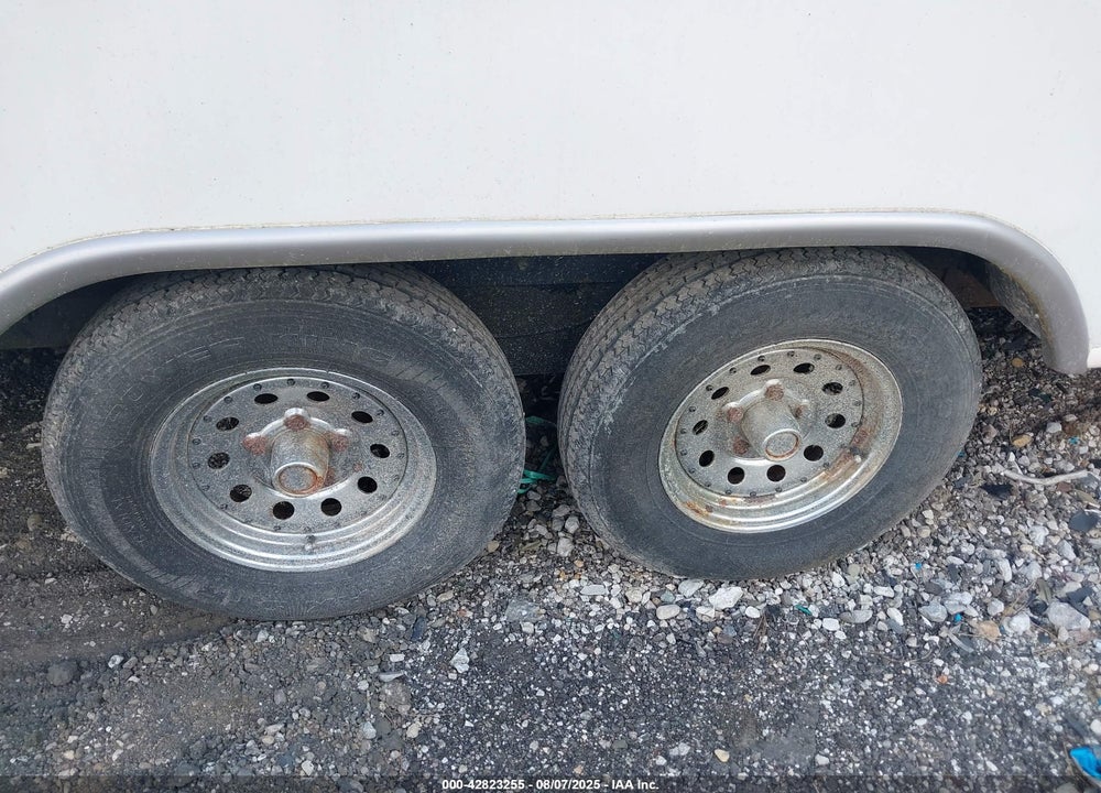 1997 OTHER JAYCO VIN: 1UJNJ02L5V54E0220