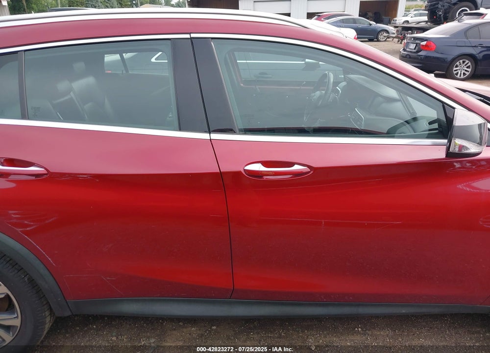 2017 INFINITI QX30 VIN: SJKCH5CR5HA027503