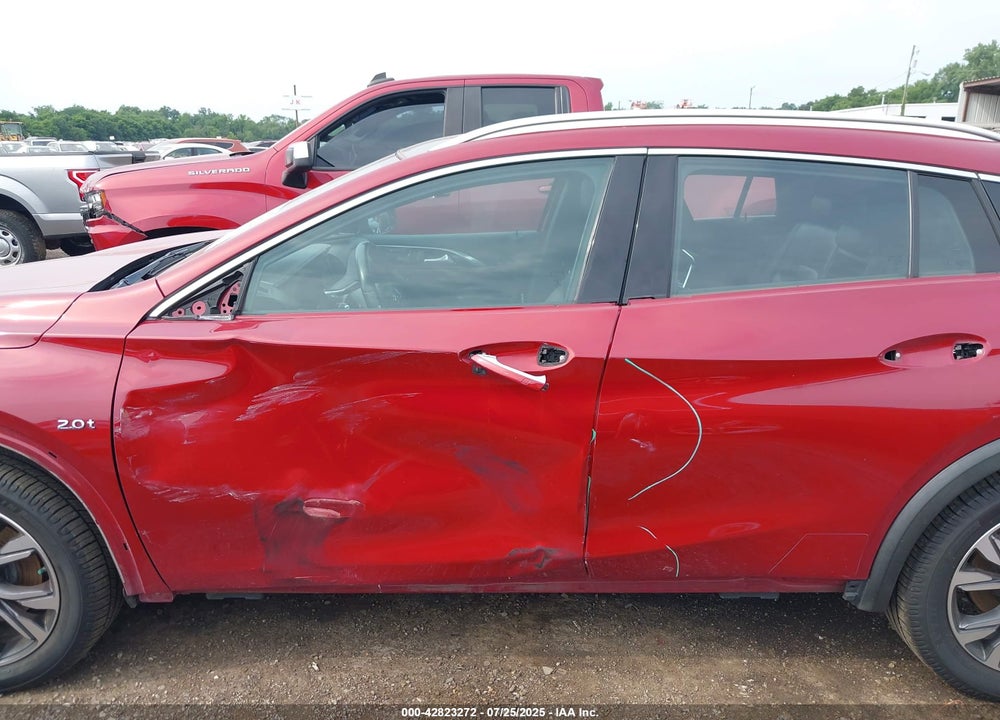 2017 INFINITI QX30 VIN: SJKCH5CR5HA027503