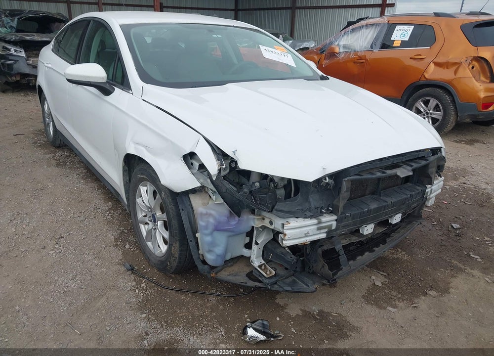 2015 FORD FUSION VIN: 1FA6P0G76F5105104