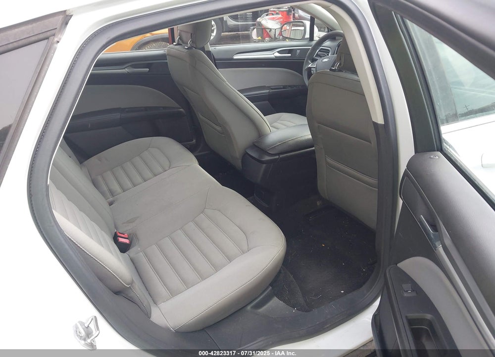 2015 FORD FUSION VIN: 1FA6P0G76F5105104