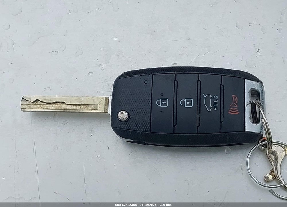 2020 KIA SORENTO VIN: 5XYPGDA55LG636651