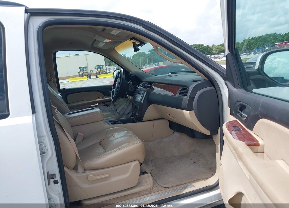 2007 CHEVROLET TAHOE VIN: 1GNFK13047R392970