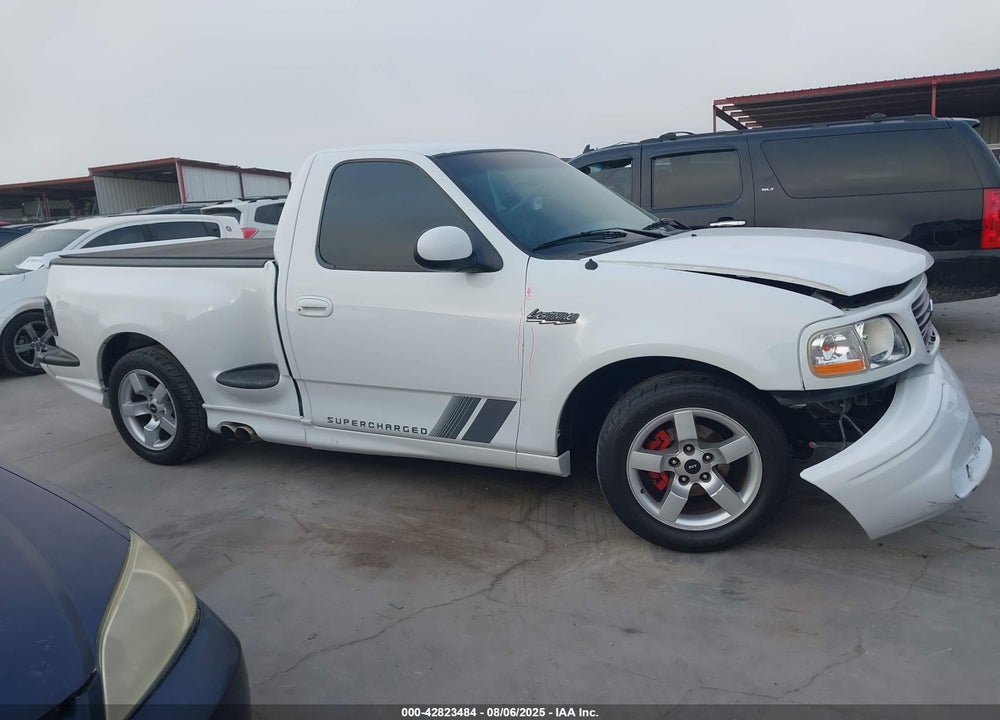 2001 FORD F-150 SVT LIGHTNING VIN: 2FTZF07351CA88642