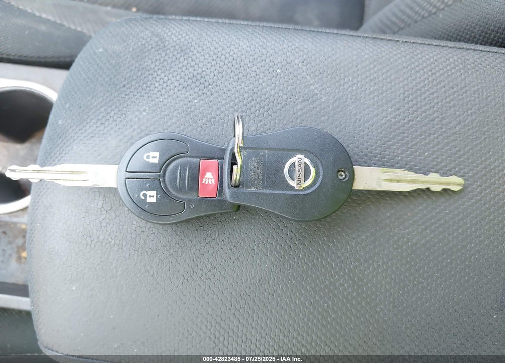 2014 NISSAN ROGUE SELECT S VIN: JN8AS5MT9EW615722