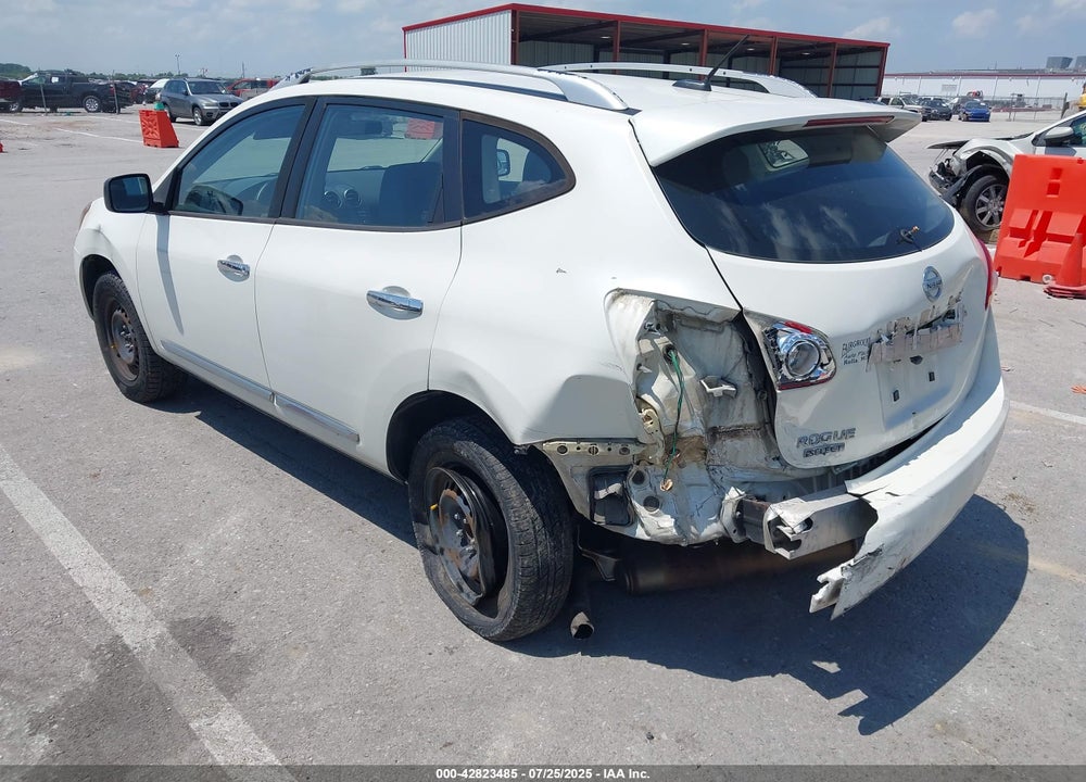2014 NISSAN ROGUE SELECT S VIN: JN8AS5MT9EW615722