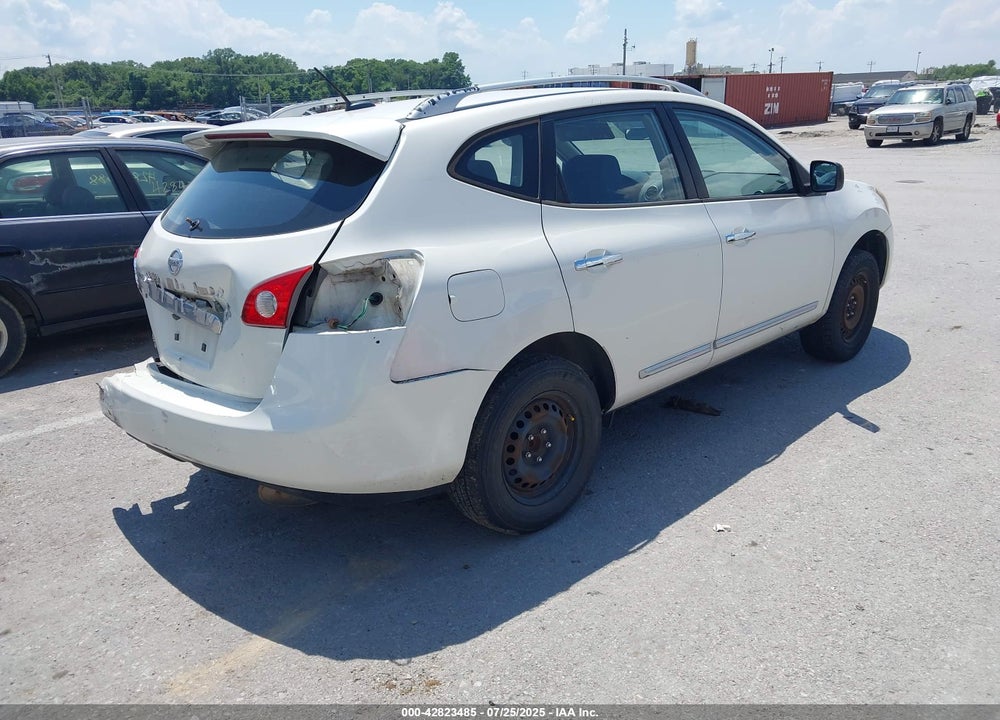 2014 NISSAN ROGUE SELECT S VIN: JN8AS5MT9EW615722