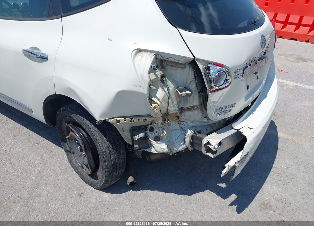 2014 NISSAN ROGUE SELECT S VIN: JN8AS5MT9EW615722