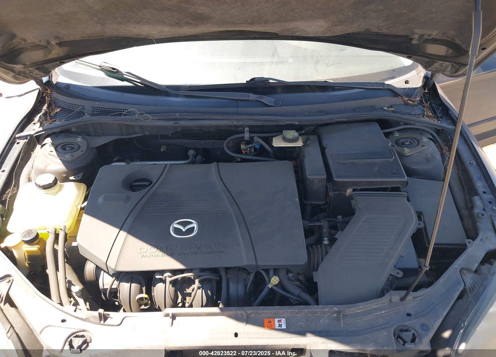 2005 MAZDA MAZDA3 VIN: JM1BK143151333807