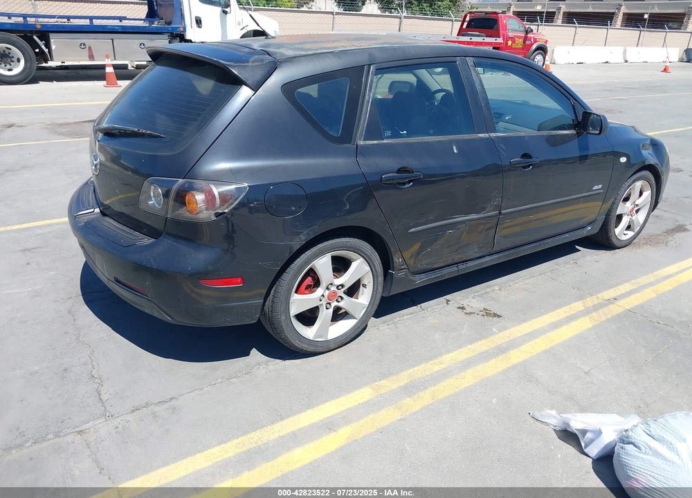 2005 MAZDA MAZDA3 VIN: JM1BK143151333807
