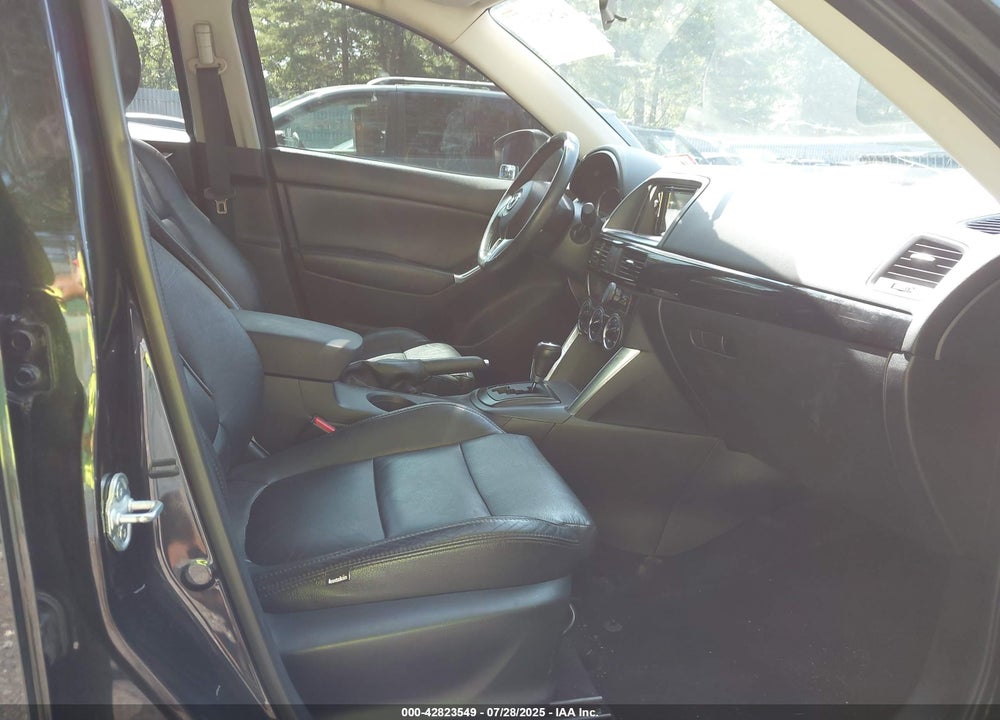 2013 MAZDA CX-5 VIN: JM3KE4CE8D0137144