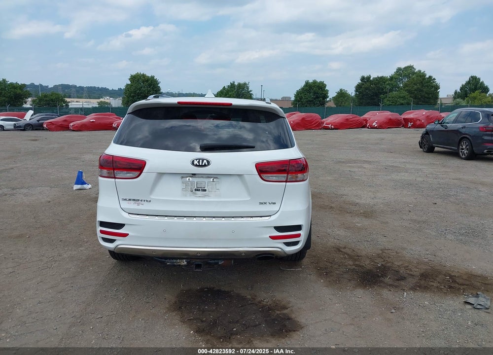 2018 KIA SORENTO VIN: 5XYPKDA55JG429852