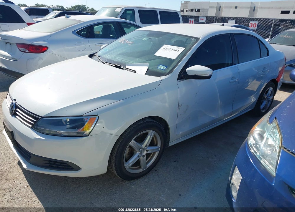 2014 VOLKSWAGEN JETTA VIN: 3VWD07AJ1EM281910