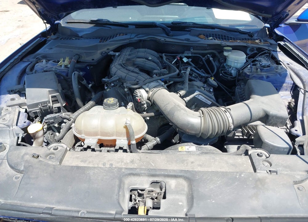 2016 FORD MUSTANG V6 VIN: 1FA6P8AM8G5303682