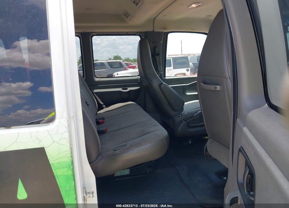 2016 CHEVROLET EXPRESS 3500 LT VIN: 1GAZGPFG2G1331885