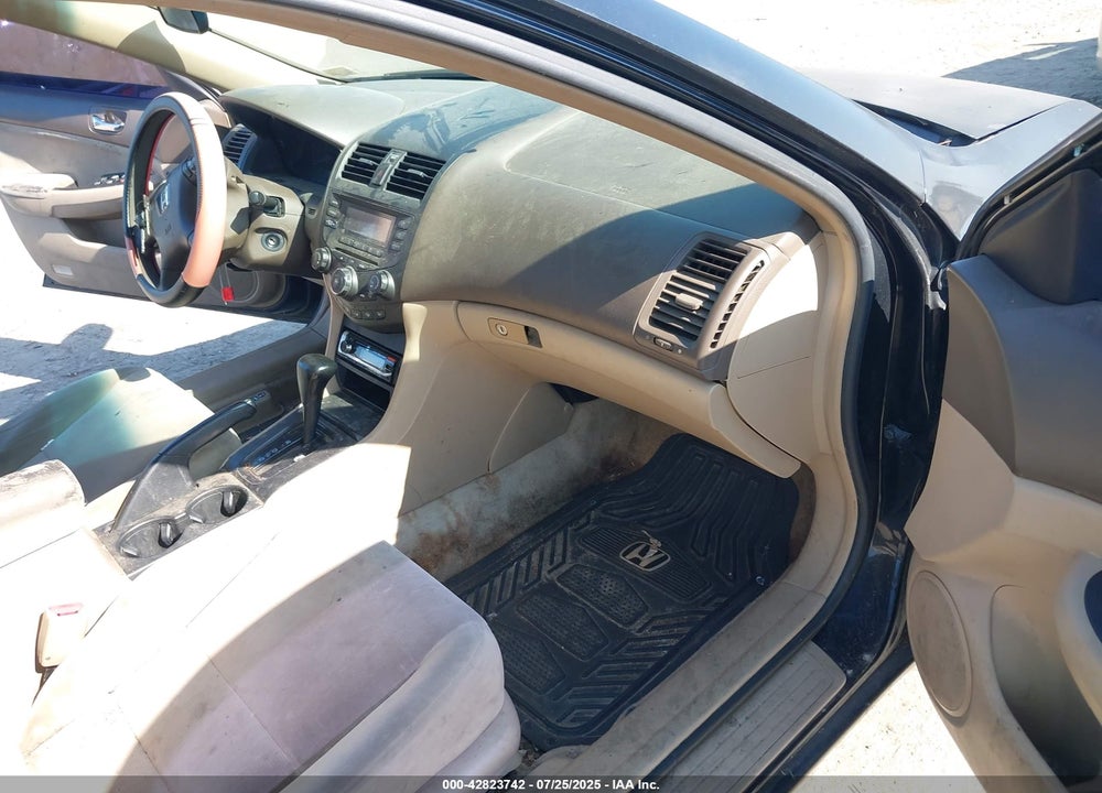 2004 HONDA ACCORD VIN: 1HGCM563X4A038501