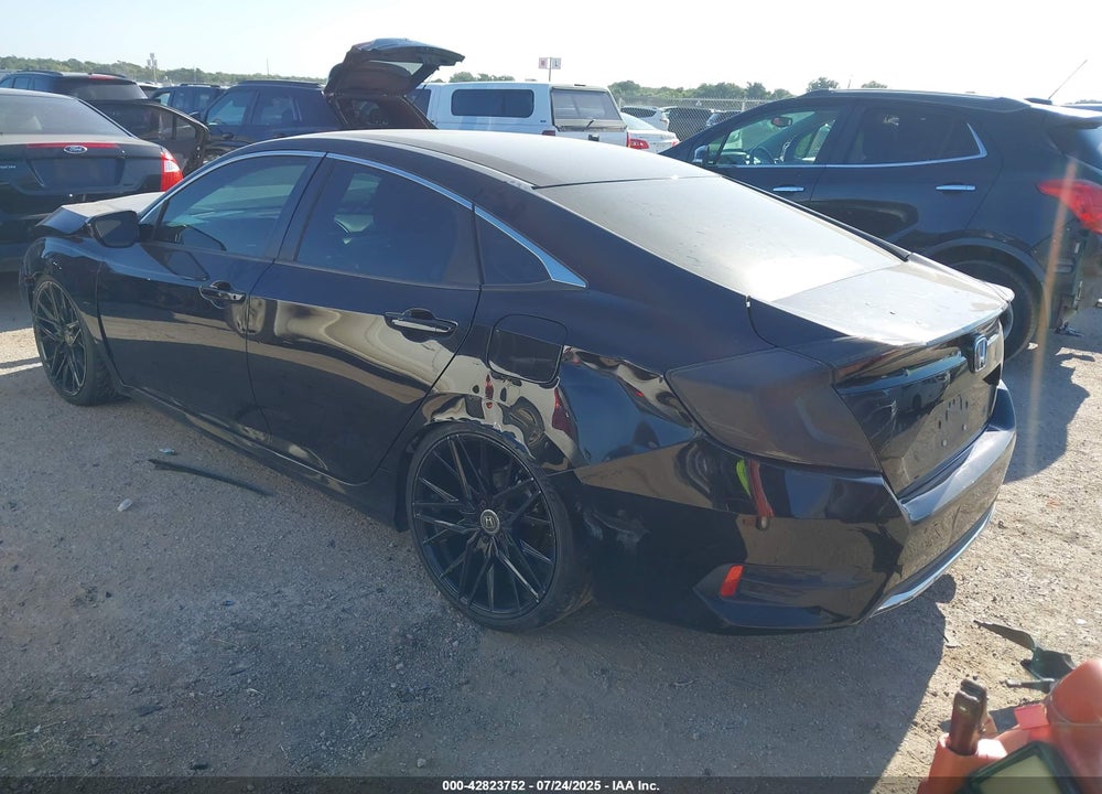 2019 HONDA CIVIC VIN: 19XFC2F66KE017128