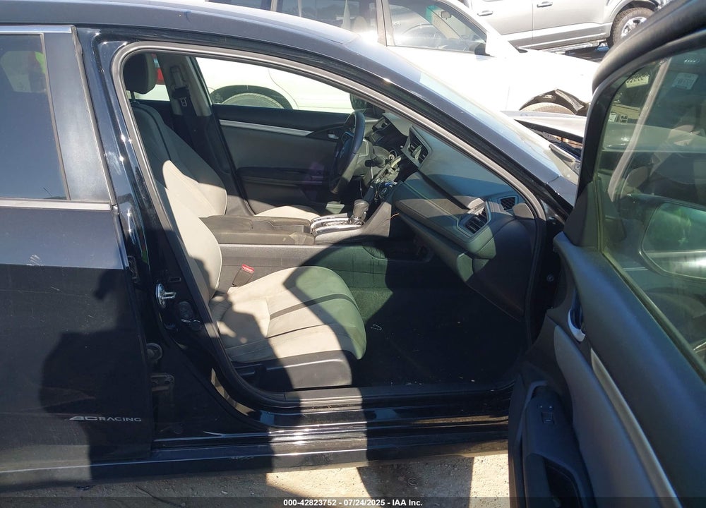 2019 HONDA CIVIC VIN: 19XFC2F66KE017128