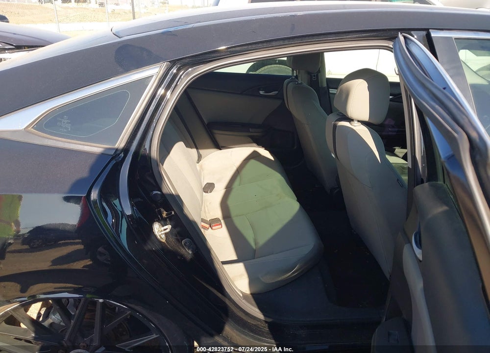 2019 HONDA CIVIC VIN: 19XFC2F66KE017128
