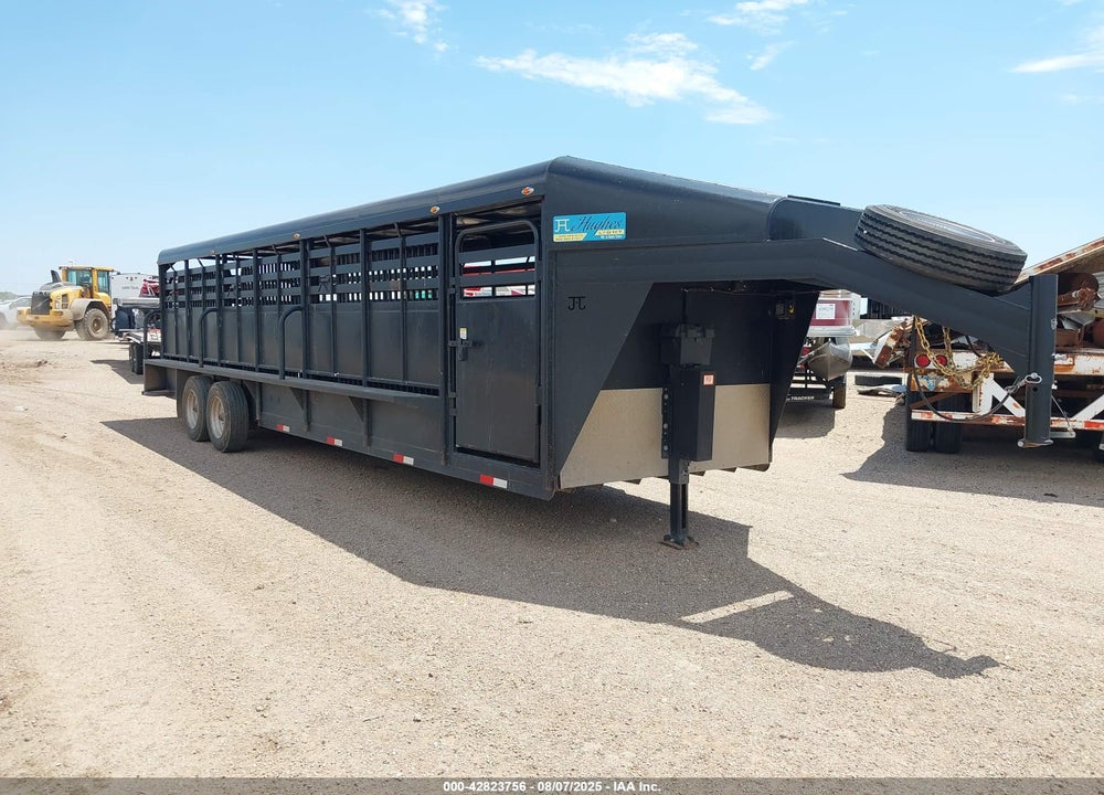 2023 HUGHES LIVESTOCK 27' GOOSENECK TRAILER VIN: 1H9GL2826PC484183