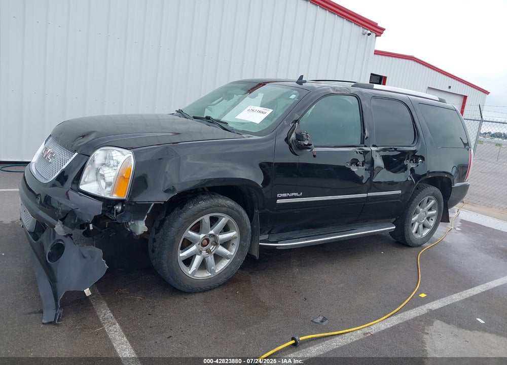 2011 GMC YUKON VIN: 1GKS2EEF1BR105159