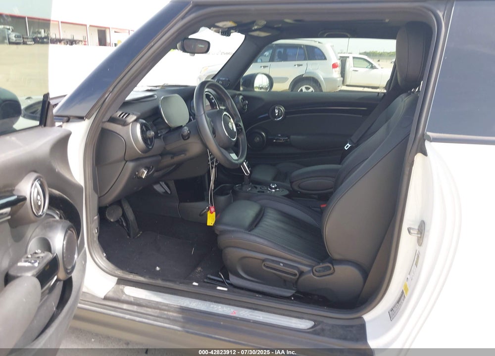 2024 MINI HARDTOP VIN: WMW53DH09R2V51924