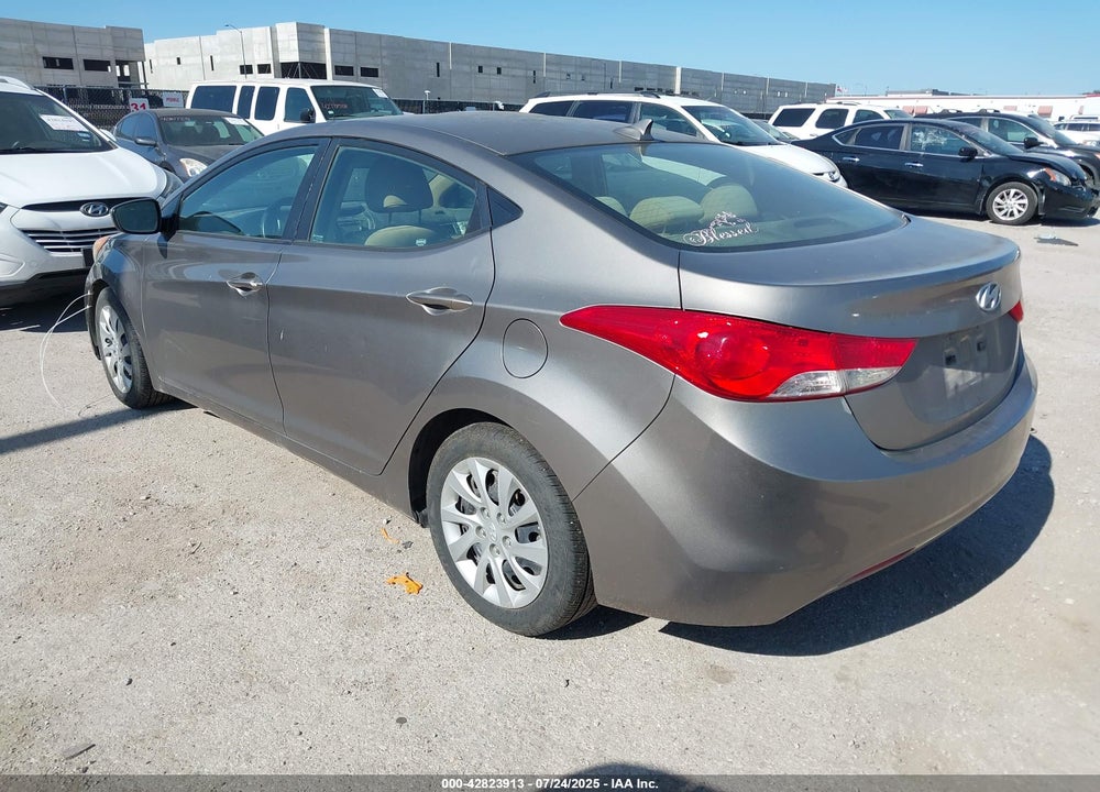 2011 HYUNDAI ELANTRA VIN: 5NPDH4AEXBH005532