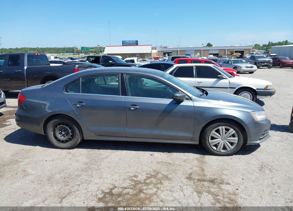 2017 VOLKSWAGEN JETTA VIN: 3VW2B7AJ3HM405052