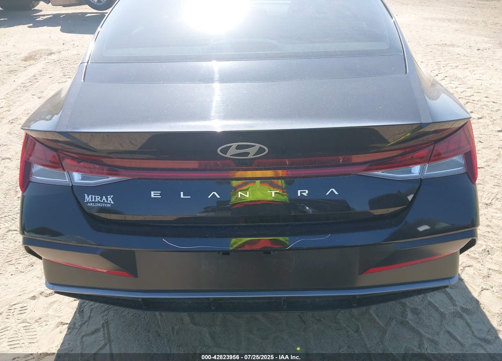 2024 HYUNDAI ELANTRA VIN: KMHLS4DG9RU715916