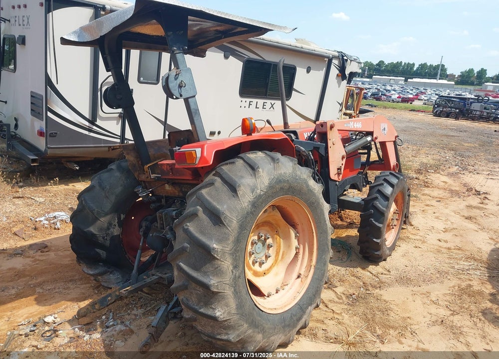 2009 KUBOTA M680 TRACTOR VIN: 67295