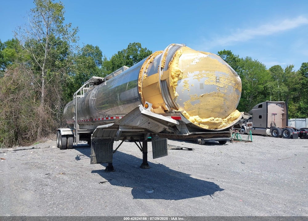 2019 WALKER STAINLESS EQUIP CO TANK SEMI TRAILER VIN: 5WSABB238KN091195