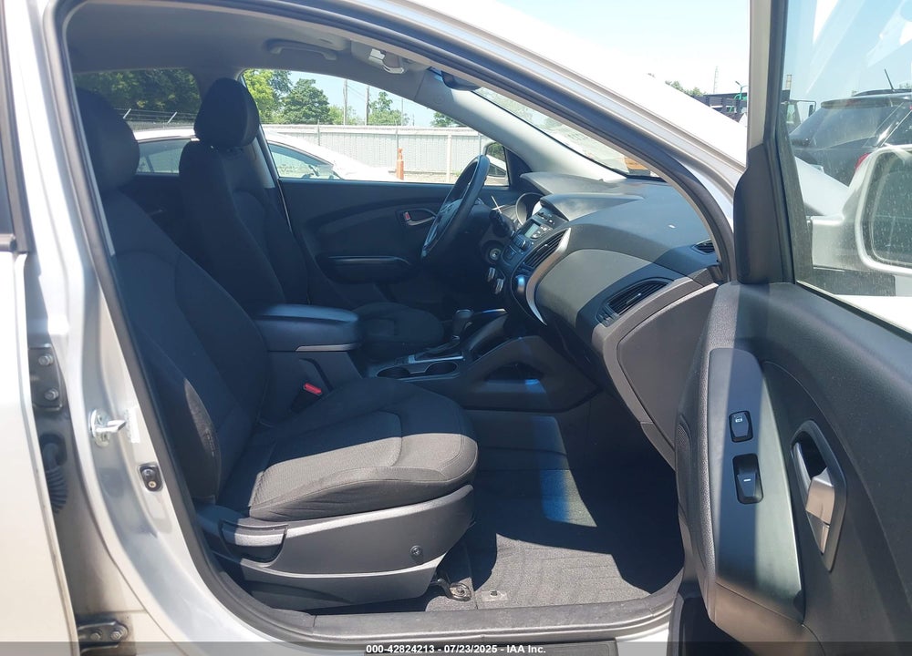 2014 HYUNDAI TUCSON VIN: KM8JT3AF8EU800525