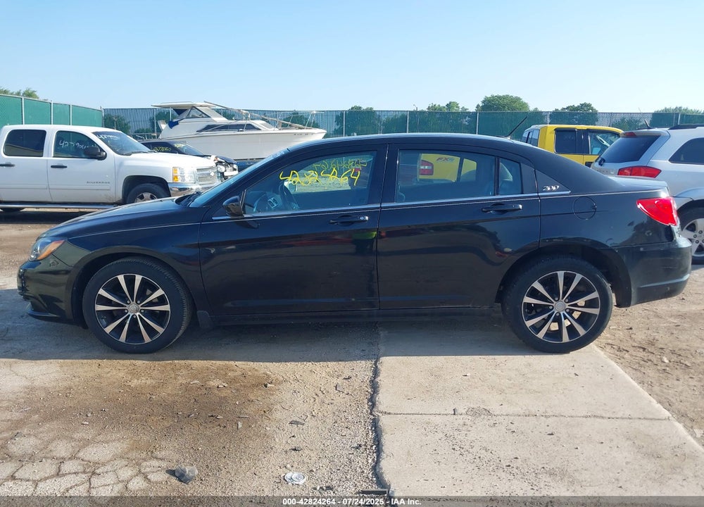 2014 CHRYSLER 200 VIN: 1C3CCBCGXEN198948