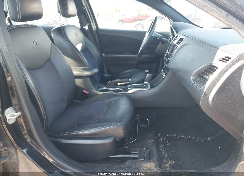 2014 CHRYSLER 200 VIN: 1C3CCBCGXEN198948
