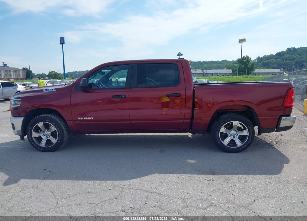 2025 RAM 1500 TRADESMAN 4X4 5'7 BOX VIN: 1C6RRFGG8SN540423