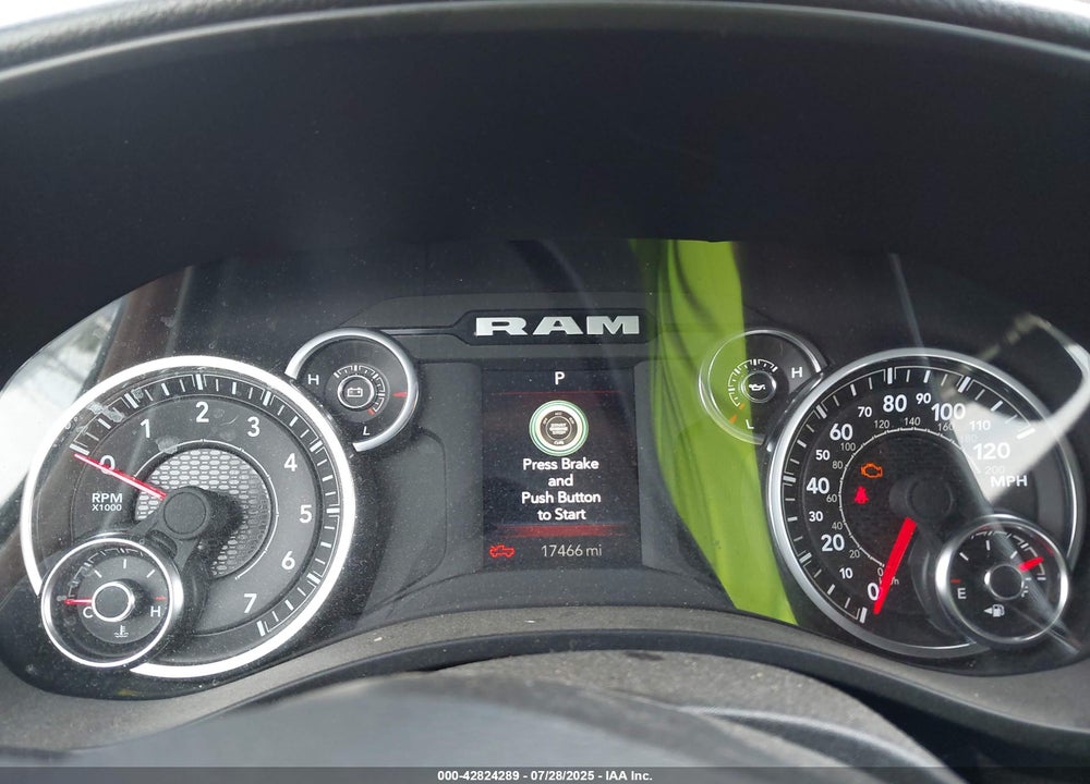 2025 RAM 1500 TRADESMAN 4X4 5'7 BOX VIN: 1C6RRFGG8SN540423