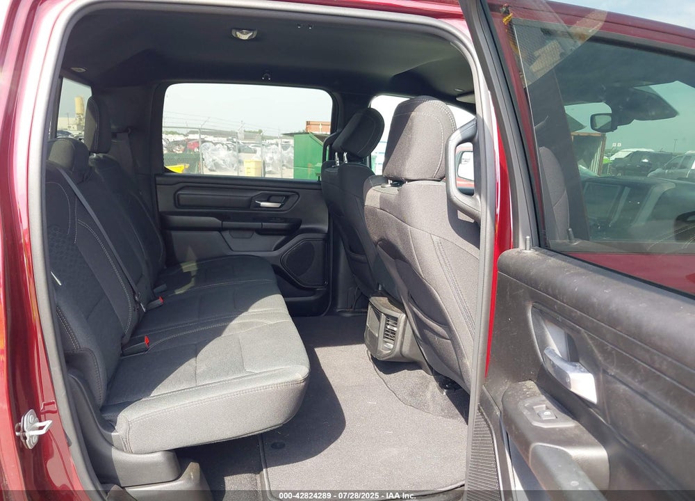2025 RAM 1500 TRADESMAN 4X4 5'7 BOX VIN: 1C6RRFGG8SN540423