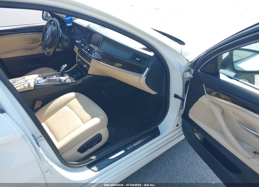 2016 BMW 5 SERIES VIN: WBA5A7C51GG144805