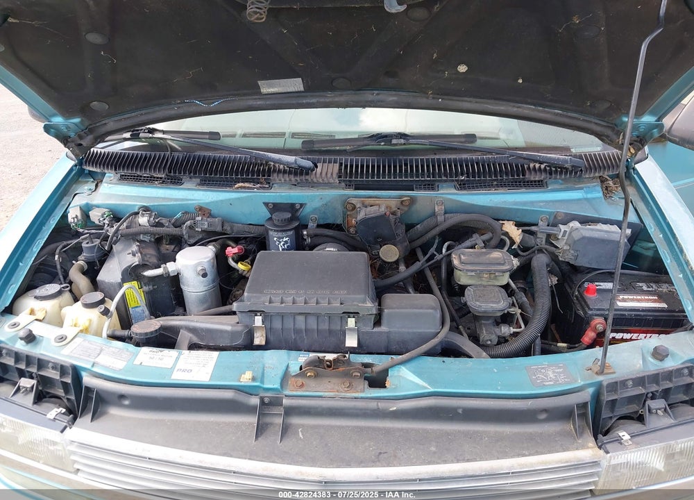 1995 CHEVROLET ASTRO VIN: 1GBDM19W8SB267840