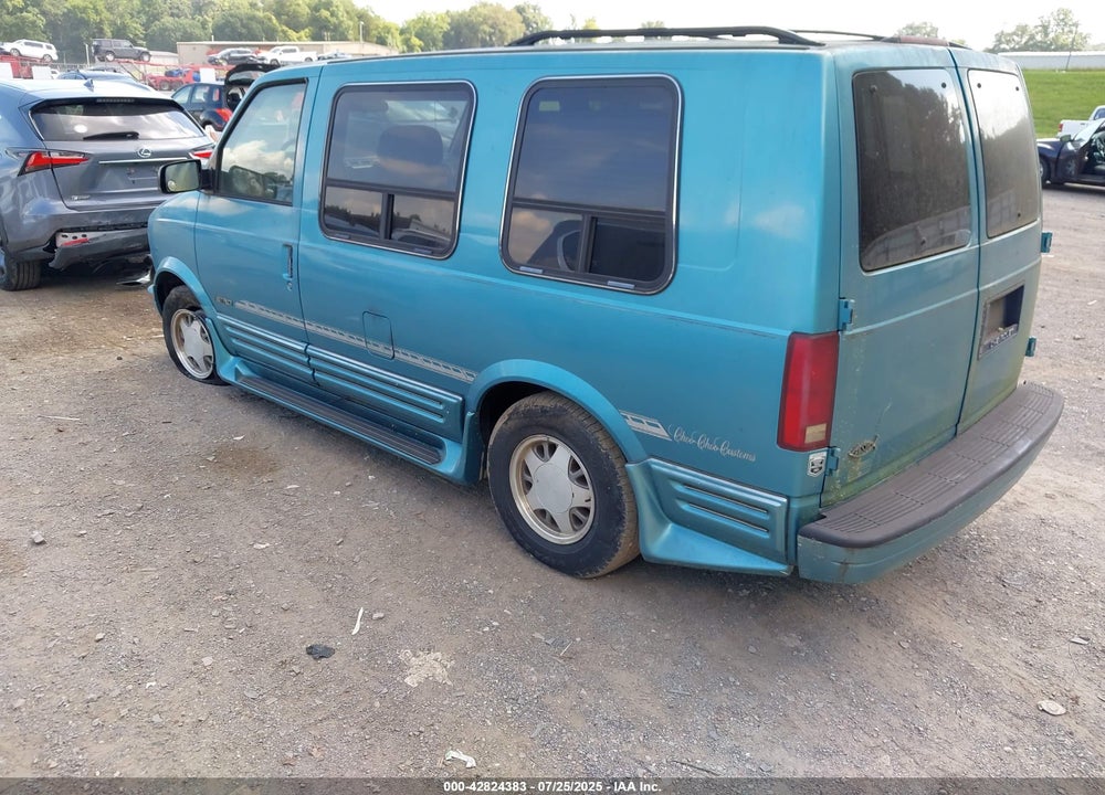 1995 CHEVROLET ASTRO VIN: 1GBDM19W8SB267840
