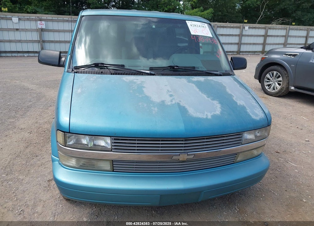 1995 CHEVROLET ASTRO VIN: 1GBDM19W8SB267840