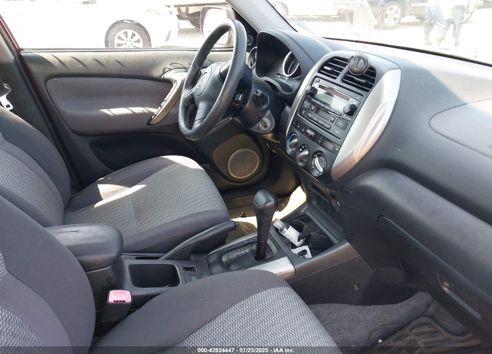 2005 TOYOTA RAV4 VIN: JTEGD20V750057521