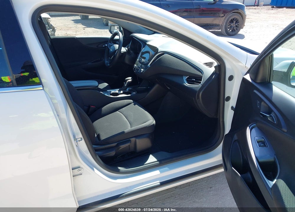 2024 CHEVROLET MALIBU VIN: 1G1ZD5ST3RF123813