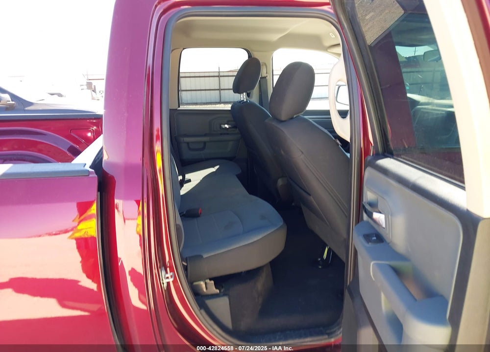 2024 RAM 1500 CLASSIC VIN: 1C6RR7GG6RS147764
