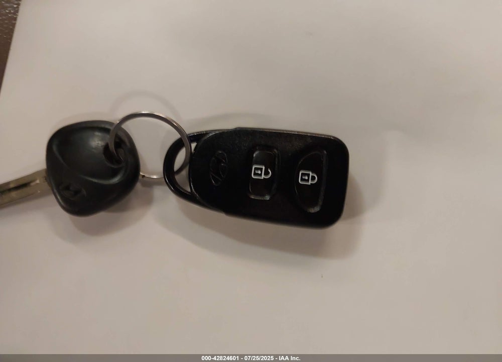 2012 HYUNDAI TUCSON VIN: KM8JUCAC5CU450996