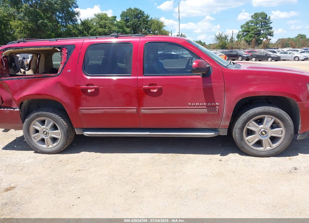 2014 CHEVROLET SUBURBAN 1500 VIN: 1GNSCJE00ER153020