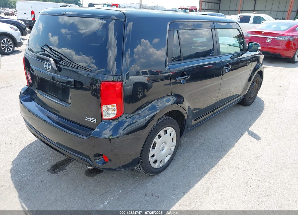 2013 SCION XB VIN: JTLZE4FE9DJ039659