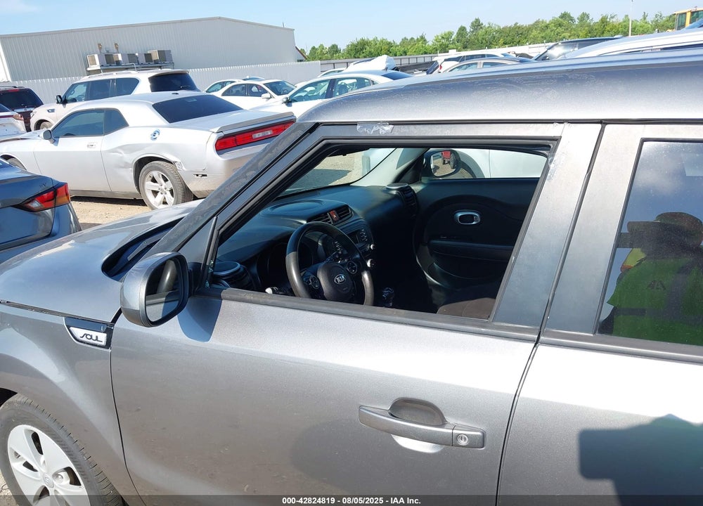 2015 KIA SOUL VIN: KNDJN2A20F7158470